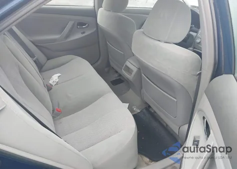 2010 Toyota Camry Le z USA, uszkodzony, nr VIN 4T1BF3EK9AU565288